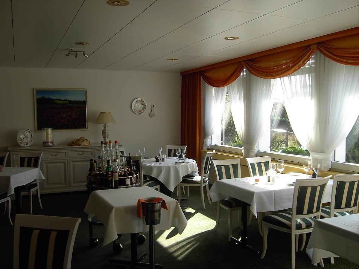 Hotel Restaurant Klosterli Pieterlen エクステリア 写真