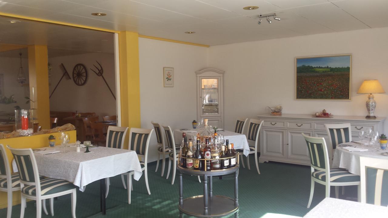 Hotel Restaurant Klosterli Pieterlen エクステリア 写真
