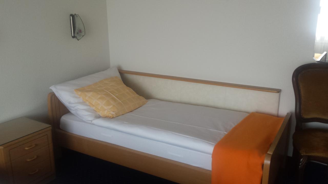Hotel Restaurant Klosterli Pieterlen エクステリア 写真