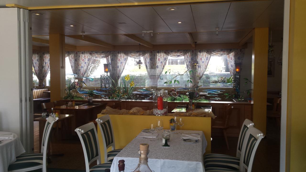 Hotel Restaurant Klosterli Pieterlen エクステリア 写真